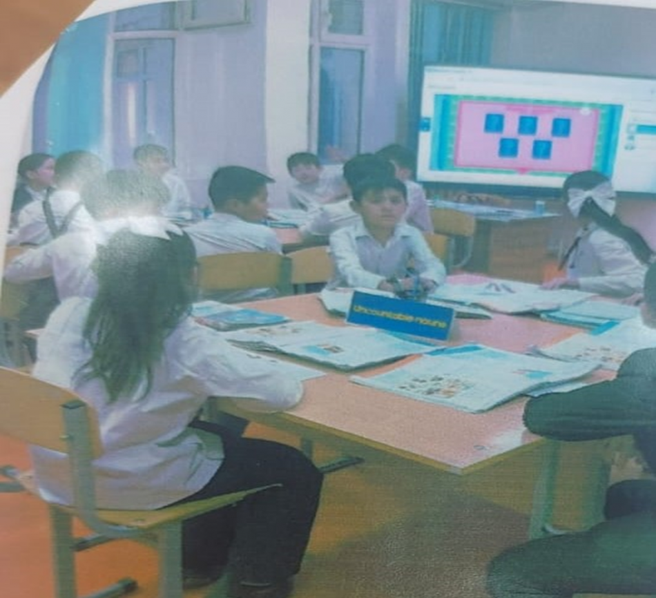 «Мен көп тілді білемін» атты  полиглоттар сайысы